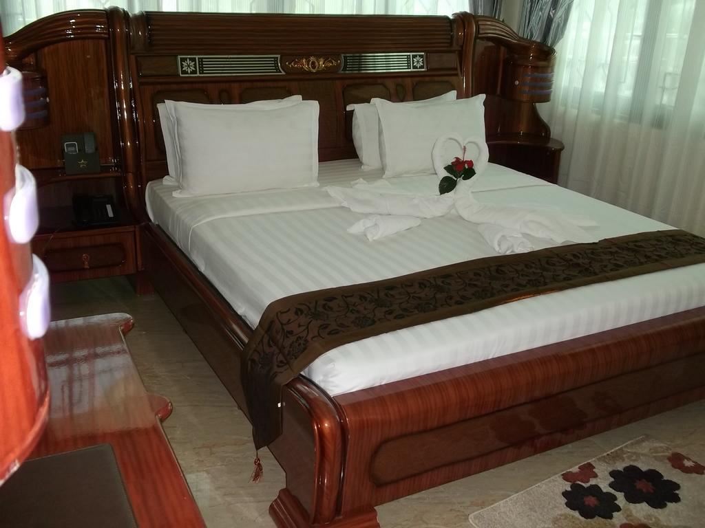 Star City Hotel Dar es Salaam Exteriör bild